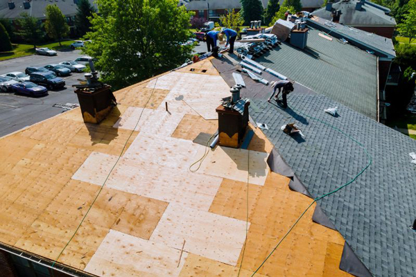 You are currently viewing Signs You Need Immediate Roof Repair in Des Moines