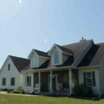 Benefits of Installing a Custom Roof in Des Moines, IA