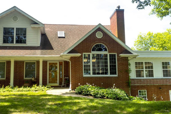 You are currently viewing Homeowner Guide to Spring Roof Care | Roof Repair Company in Des Moines